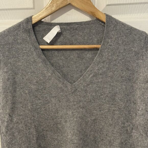 Everlane 100% Cashmere Gray V-Neck Sweater Women CASHMERE CROPPED HIGH-V SWEATER - Picture 5 of 10